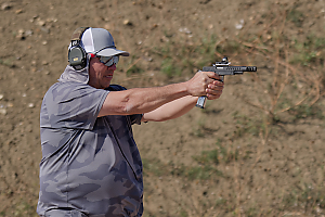 Dirk Deighton LVS01277